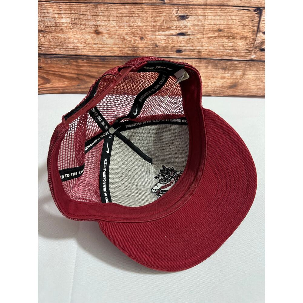 Arkansas Razorbacks Nike Red Mesh Snapback Hat - Picture 5 of 9